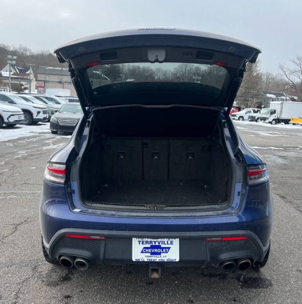 2022 Porsche Macan S