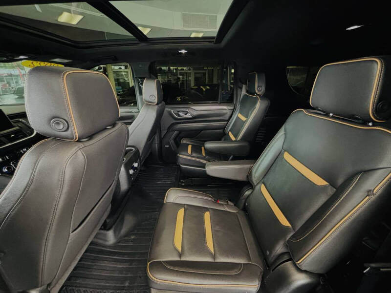 2022 GMC Yukon XL AT4