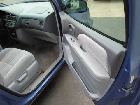 2000 Toyota Sienna LE