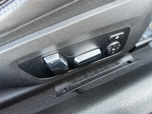 2023 BMW 8 Series 840i