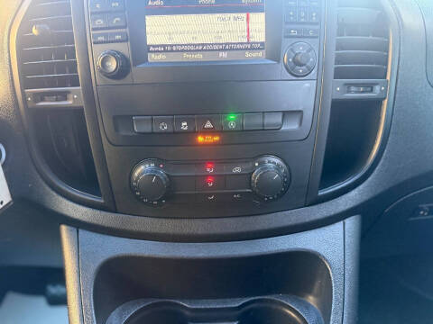 2016 Mercedes-Benz Metris