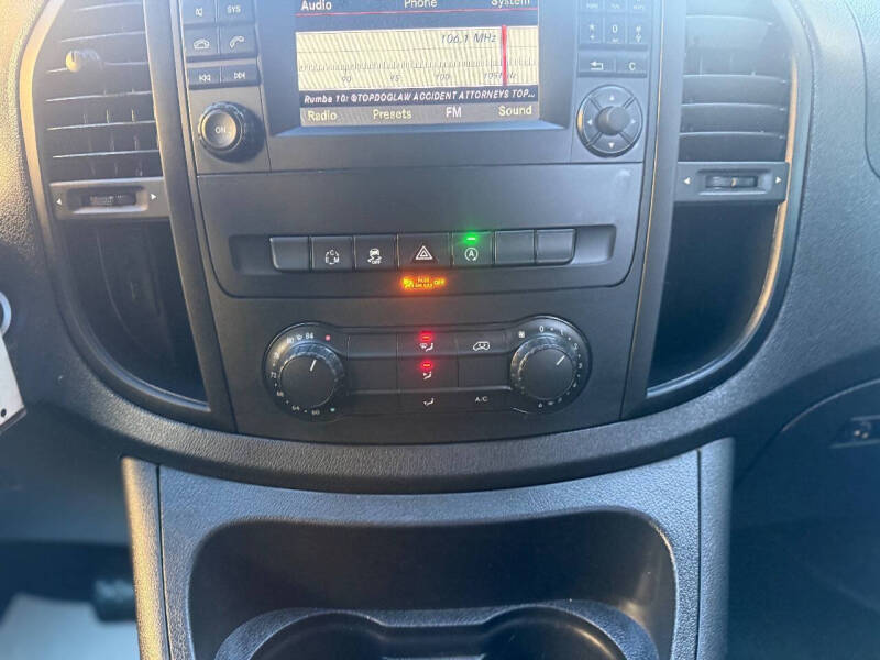 2016 Mercedes-Benz Metris