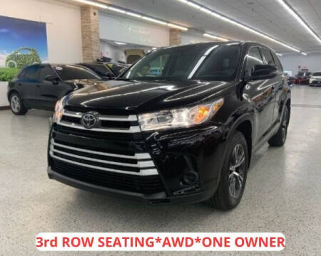 2019 Toyota Highlander for sale at Dixie Motors in Fairfield OH