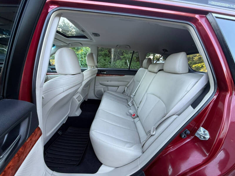 2011 Subaru Outback 2.5i Limited