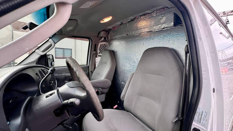 2008 Ford E-Series E-250