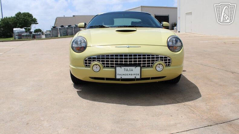 2005 Ford Thunderbird