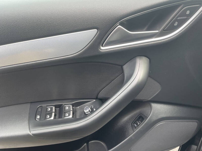 2018 Audi Q3 2.0T quattro Premium