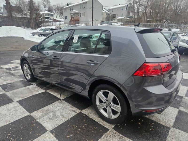 2015 Volkswagen Golf TDI S