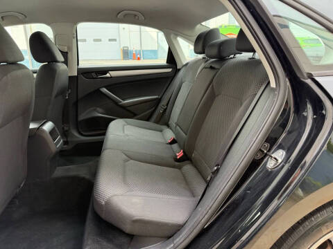 2013 Volkswagen Passat S PZEV