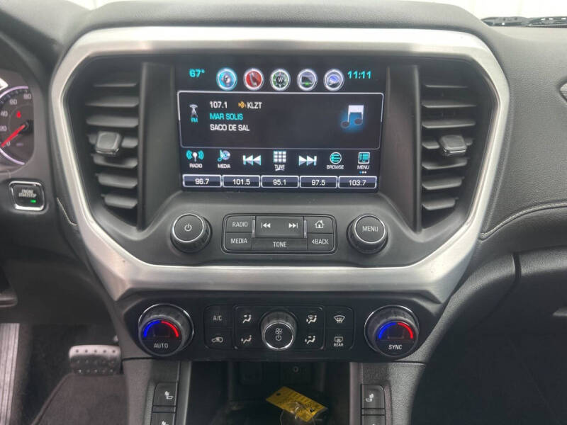 2019 GMC Acadia SLT-1