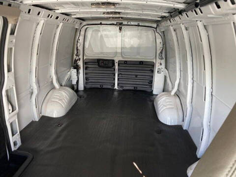 2024 Chevrolet Express 2500