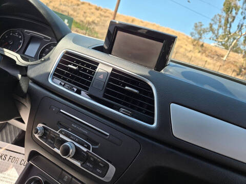 2017 Audi Q3 2.0T Premium