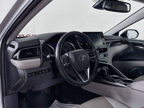 2022 Toyota Camry Hybrid XLE