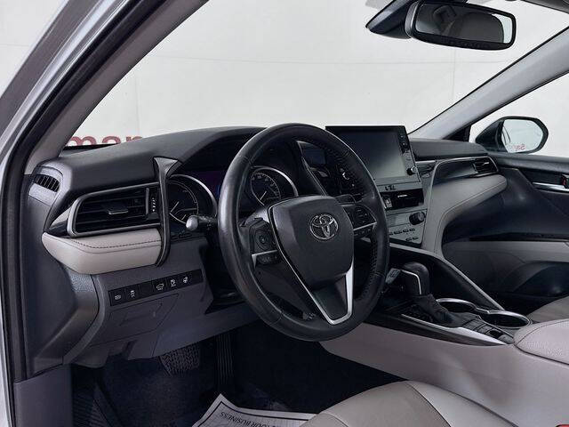 2022 Toyota Camry Hybrid XLE