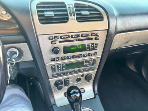 2004 Ford Thunderbird Deluxe