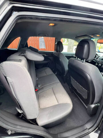 2012 Kia Sorento LX