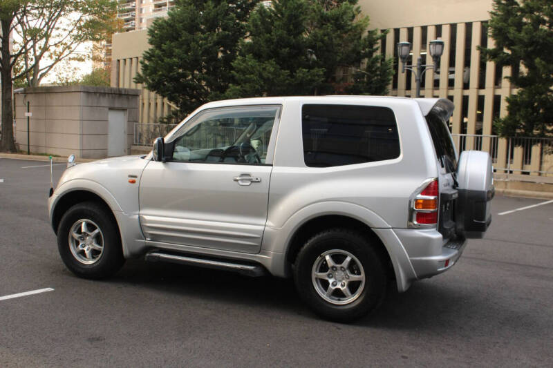 2000 Mitsubishi Pajero