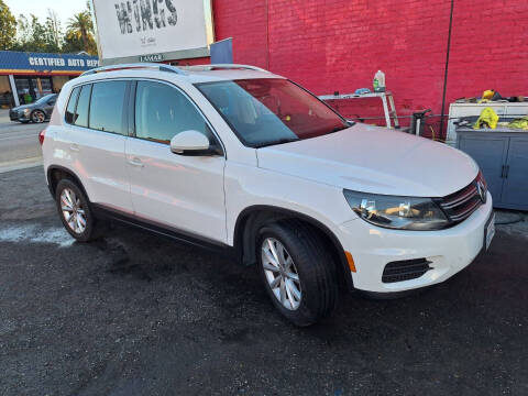 2017 Volkswagen Tiguan 2.0T Wolfsburg Edition