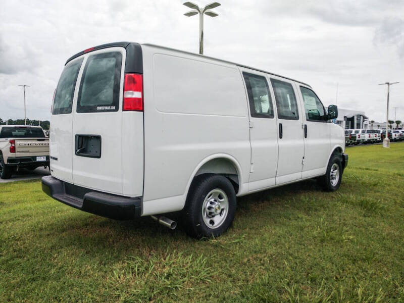 2026 Chevrolet Express 2500