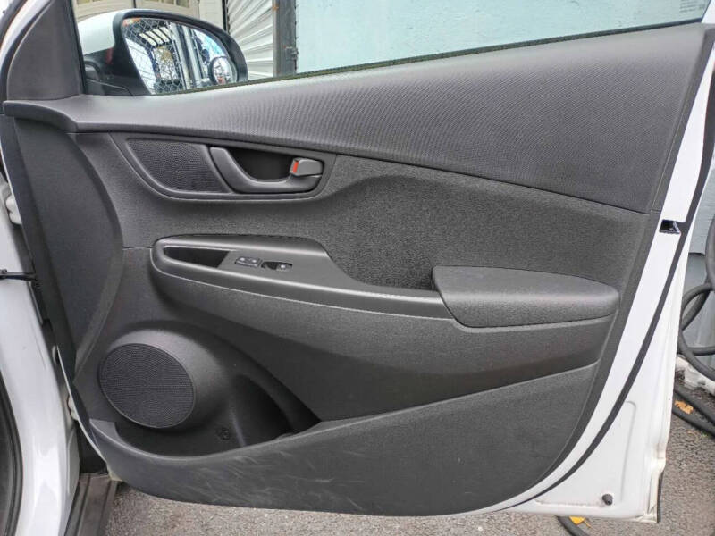 2020 Hyundai Kona SEL