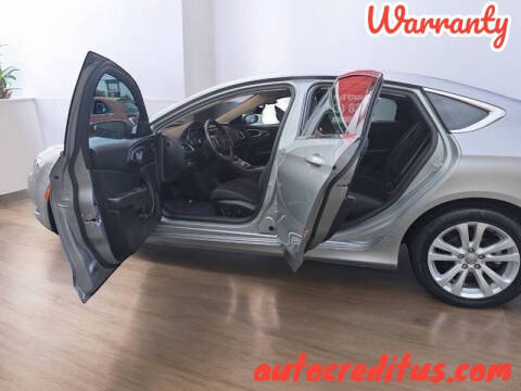 2017 Chrysler 200 LX