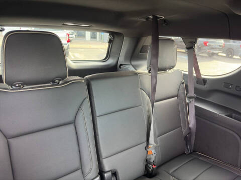 2024 GMC Yukon XL SLT