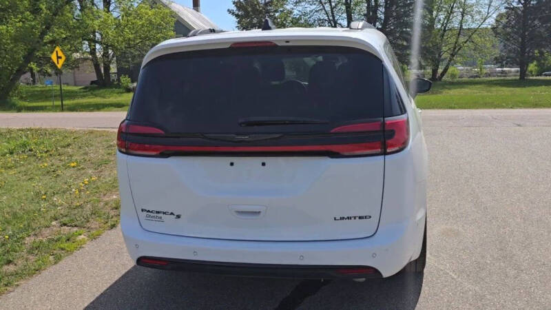 2024 Chrysler Pacifica Limited
