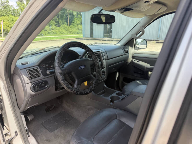 2003 Ford Explorer XLT