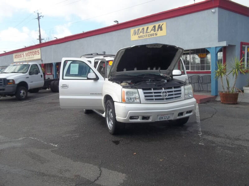 2004 Cadillac Escalade Base photo 51