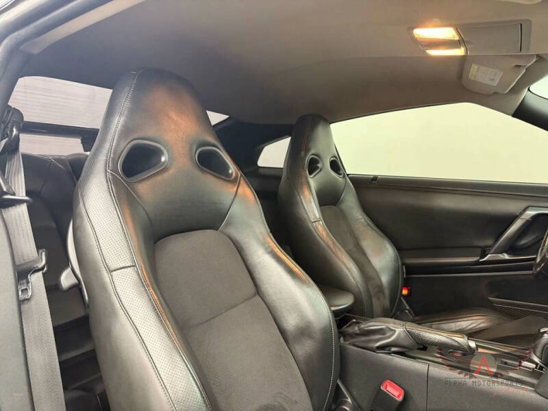 2010 Nissan GT-R Premium