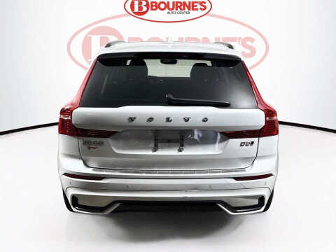 2024 Volvo XC60 B5 Plus Dark Theme