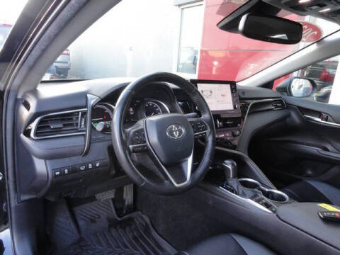 2022 Toyota Camry Hybrid XLE