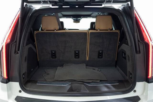 2022 Cadillac Escalade Premium Luxury