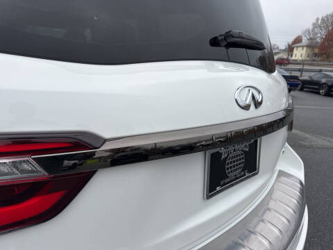 2022 Infiniti QX80 Premium Select