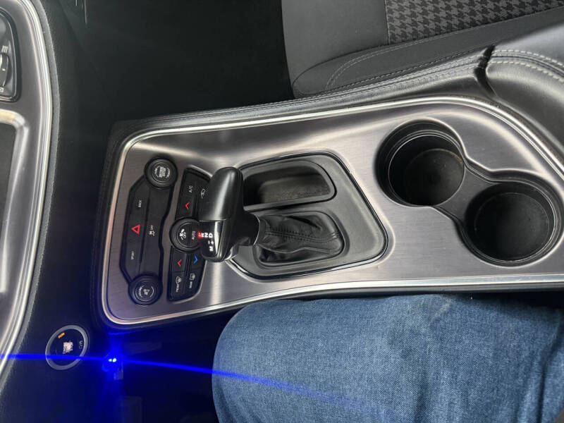 2016 Dodge Challenger SXT