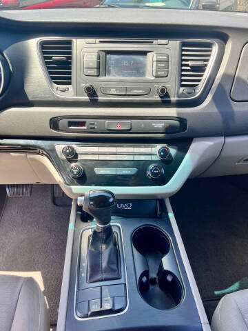 2015 Kia Sedona LX
