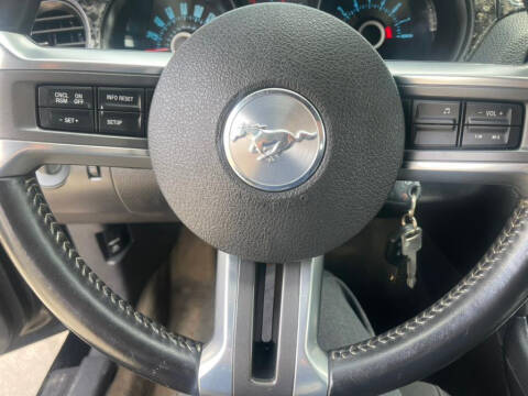 2013 Ford Mustang V6 Premium