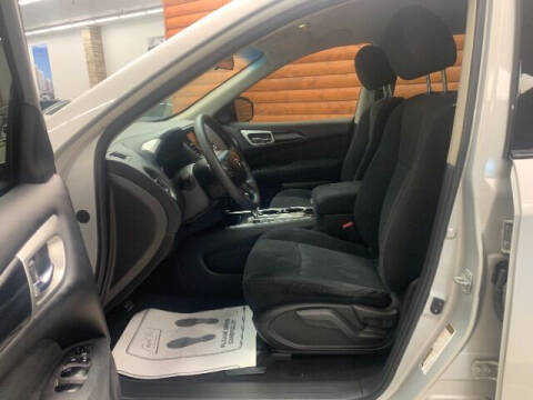 2016 Nissan Pathfinder SL