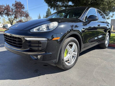 2017 Porsche Cayenne S E-Hybrid