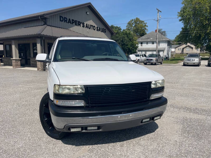 2001 Chevrolet Suburban for sale at Drapers Auto Sales in Peru IN