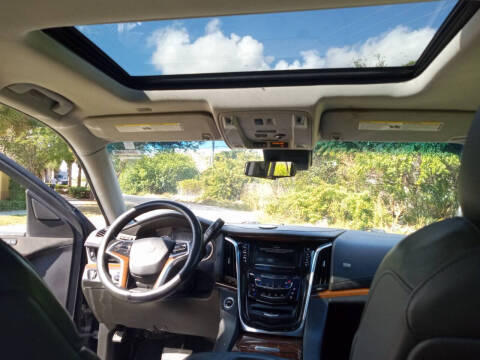 2019 Cadillac Escalade Luxury