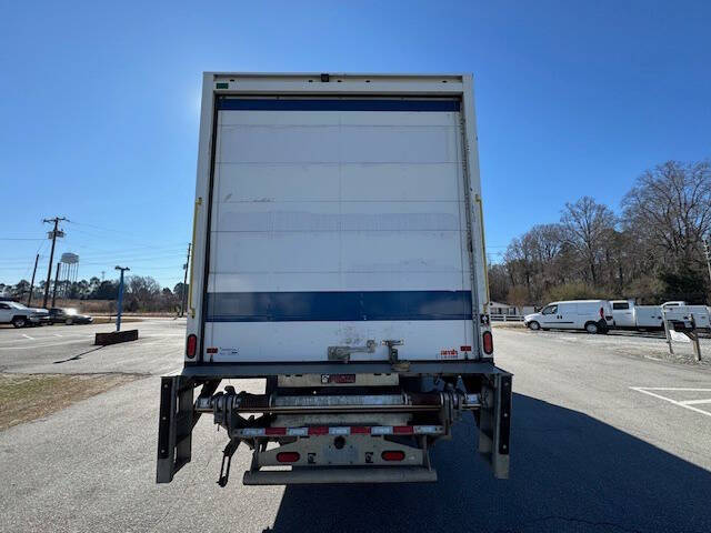 2020 Freightliner M2 106