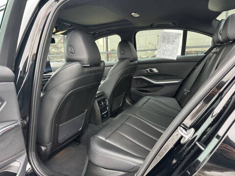 2023 BMW 3 Series 330i