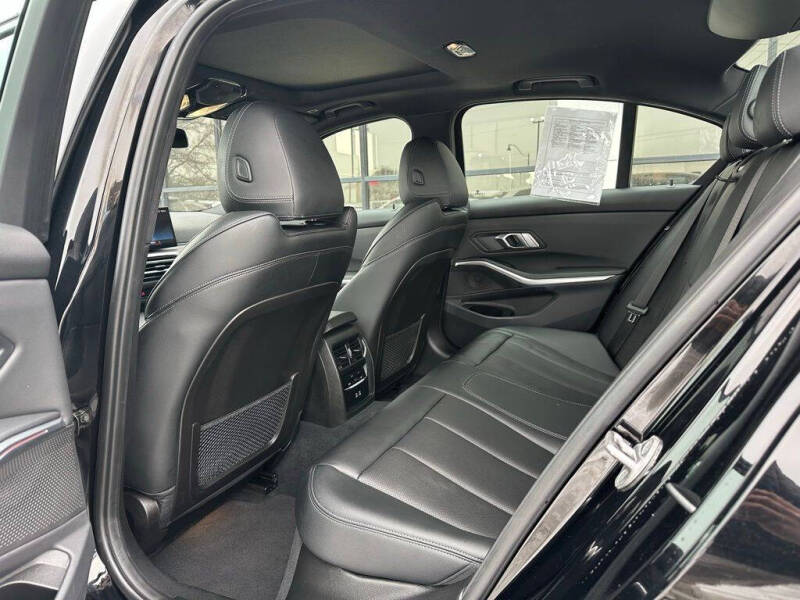 2023 BMW 3 Series 330i