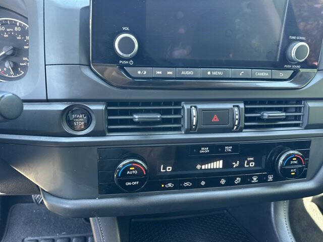 2025 Nissan Pathfinder S