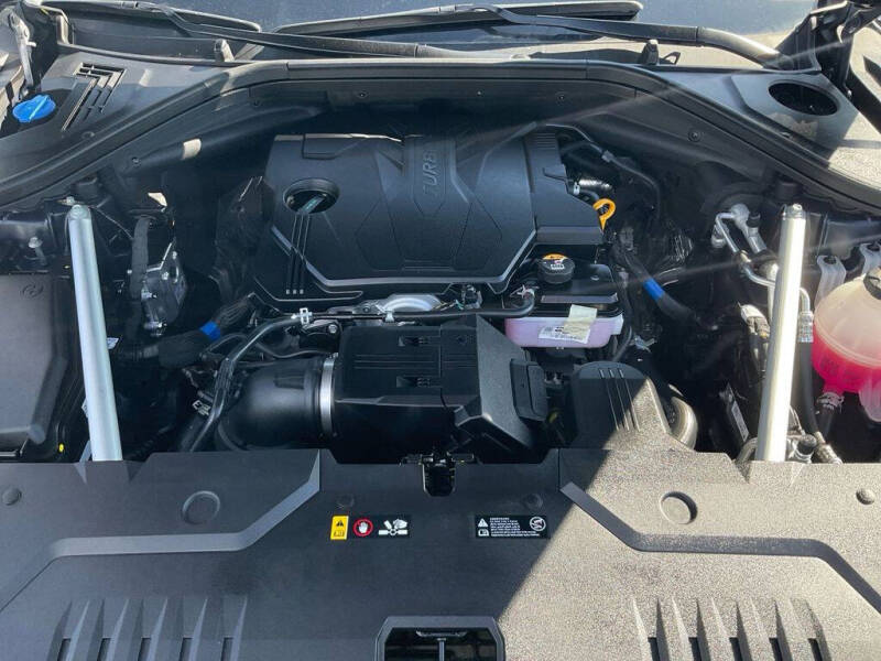 2025 Genesis GV70 2.5T Standard