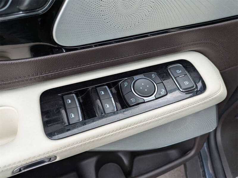 2022 Lincoln Aviator Black Label