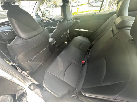 2022 Toyota Prius XLE