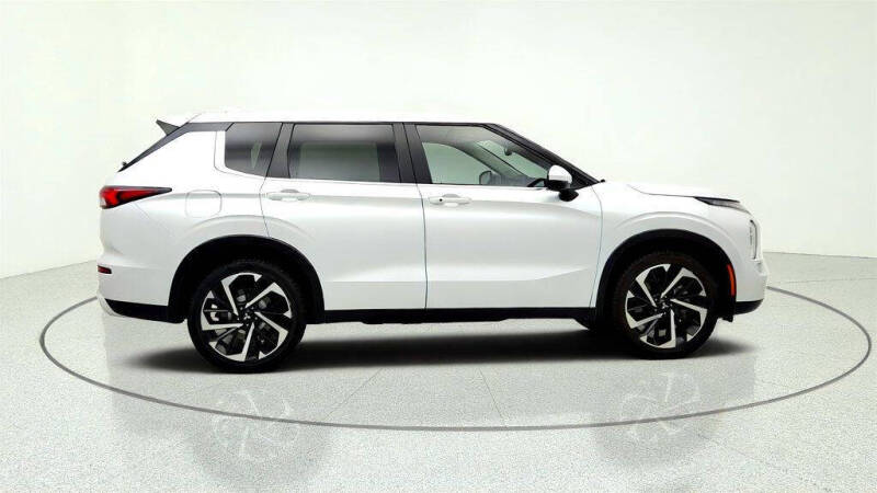 2024 Mitsubishi Outlander