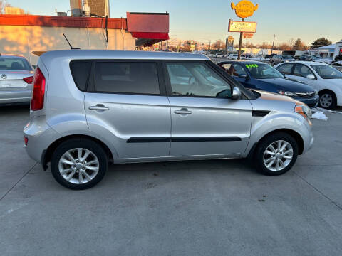 2013 Kia Soul +